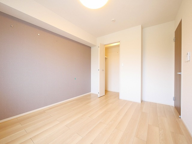 レジデンス　マドカの寝室|落ち着いて過ごせるお部屋なので、寝室にいかがでしょうか