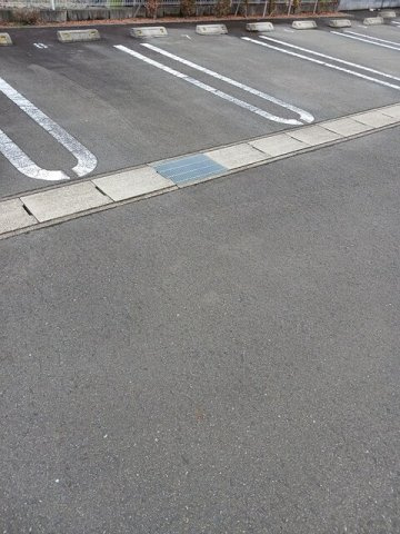 【駐車場】 | イースト　ツー