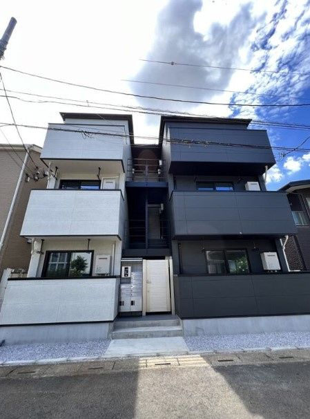 さいたま市見沼区丸ヶ崎町のアパートの外観