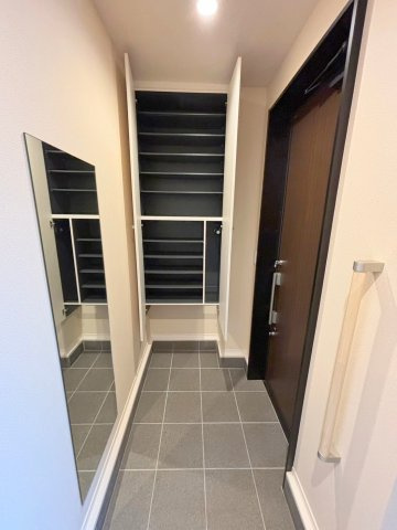 エストの玄関