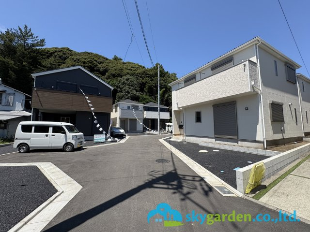藤沢市城南第６（Ⅰ期）　新築戸建　全7棟７号棟の前面道路含む現地写真|前面道路含む現地写真です