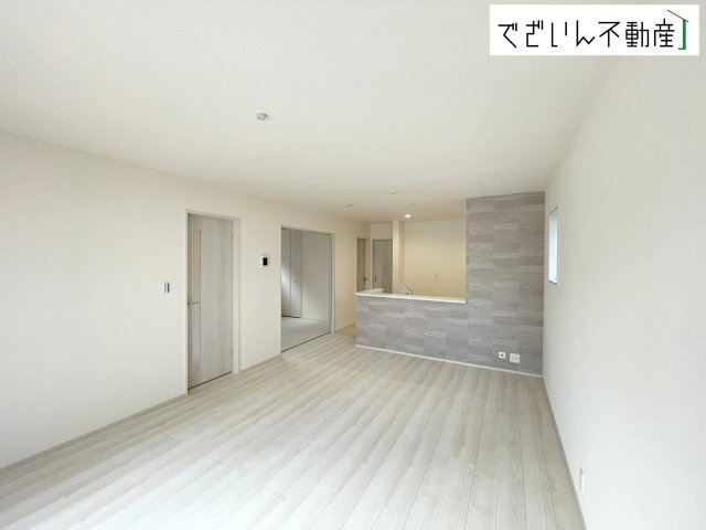 【居間・リビング】 | Livele Garden.S熊谷市肥塚第3　新築住宅 | ≪3号棟≫
現地(2026年8月撮影)