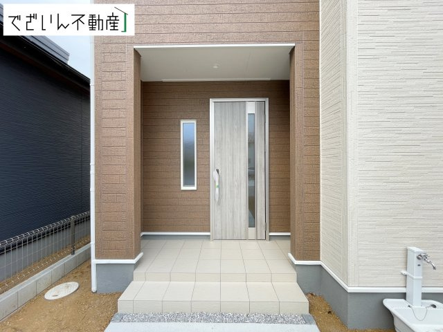 【玄関】 | Livele Garden.S熊谷市肥塚第3　新築住宅 | ≪3号棟≫
現地(2026年8月撮影)