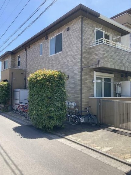 中野区江原町１丁目のアパートの外観