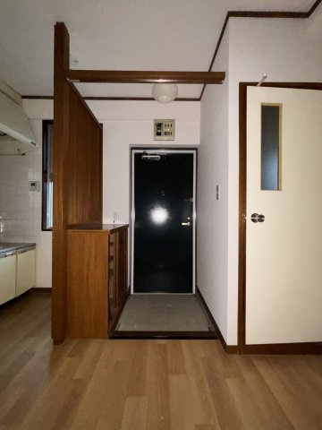 第１マンションコスモの玄関