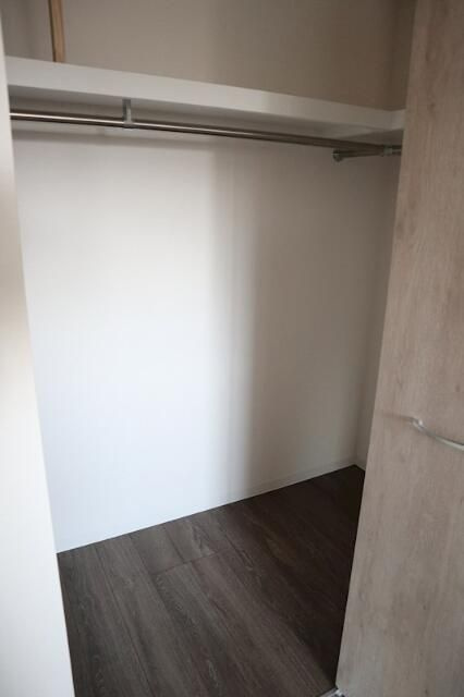 和泉ファーストラウンジの収納