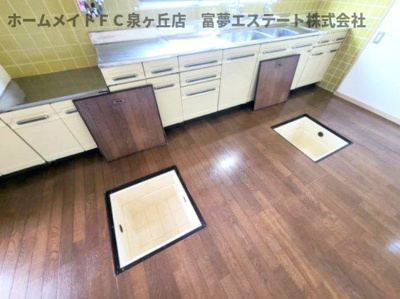 【キッチン】 | 堺市南区槇塚台戸建 | 床下収納