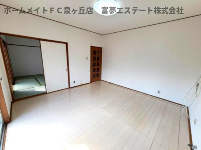 【洋室】 | 堺市南区槇塚台戸建 | １階 8帖洋室