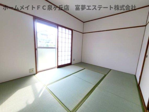 【和室】 | 堺市南区槇塚台戸建 | １階 6帖和室（8帖洋室のとなり）