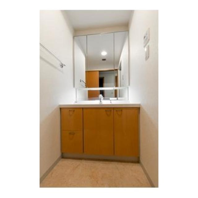 ミオカステーロ府中宮町の洗面所|※写真は同タイプ住戸です。