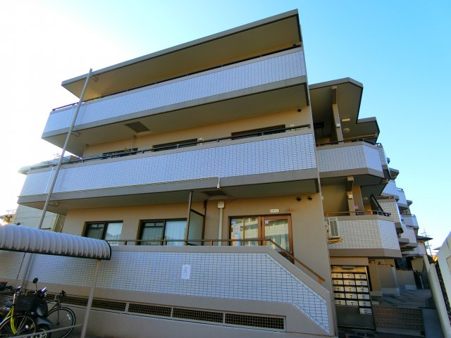 ライオンズマンション千代田柳風台の外観