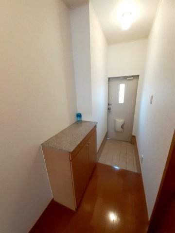 パルティール妙法寺Ⅱの玄関