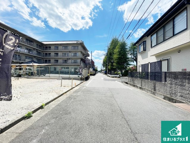 1(土)2(日)現地説明会　天理市川原城町の前面道路含む現地写真|周辺は閑静な住宅街です。前面道路もしっかりと有りますので車の出し入れも安心ですよ！