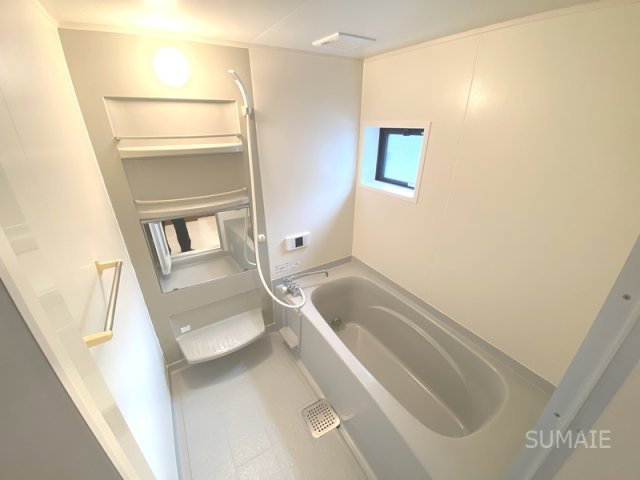 ドエル本町の浴室|窓付きお風呂☆彡