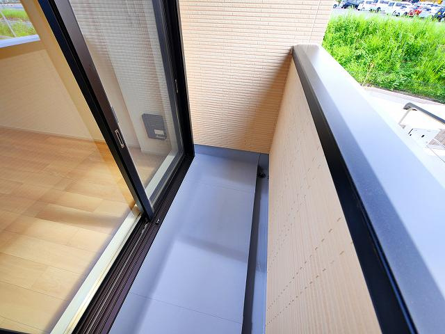 レジデンス　マドカのバルコニー|開放的で明るい空間を演出してくれるバルコニーです