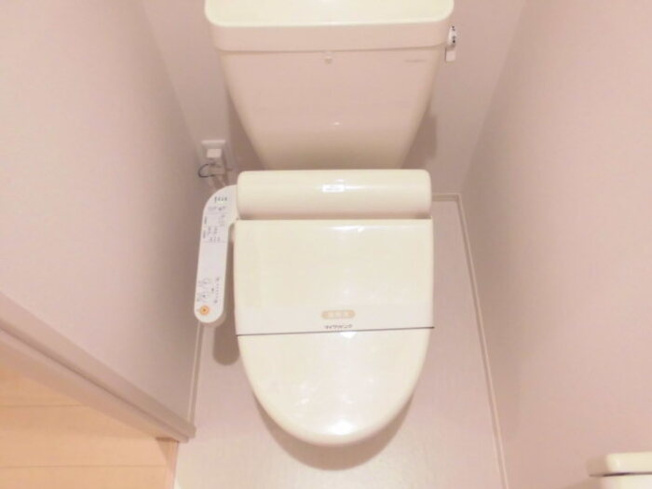 【トイレ】 | LEXSASU春日 | ※同物件・同タイプの写真です。