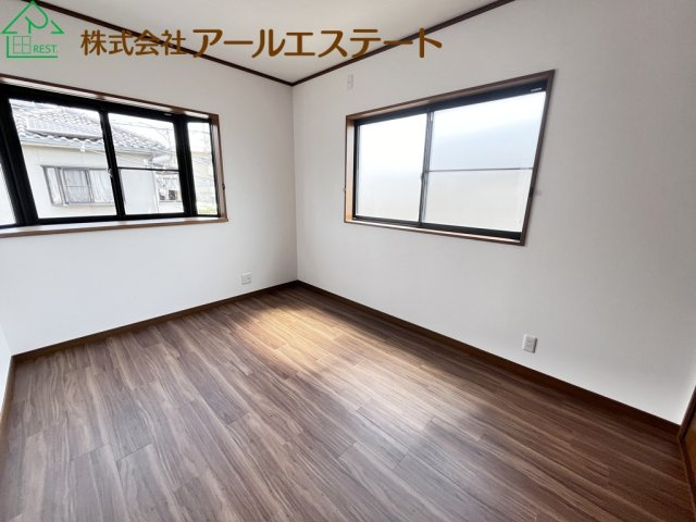 姫路市東山　　　中古戸建の寝室