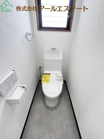 姫路市東山　　　中古戸建のトイレ