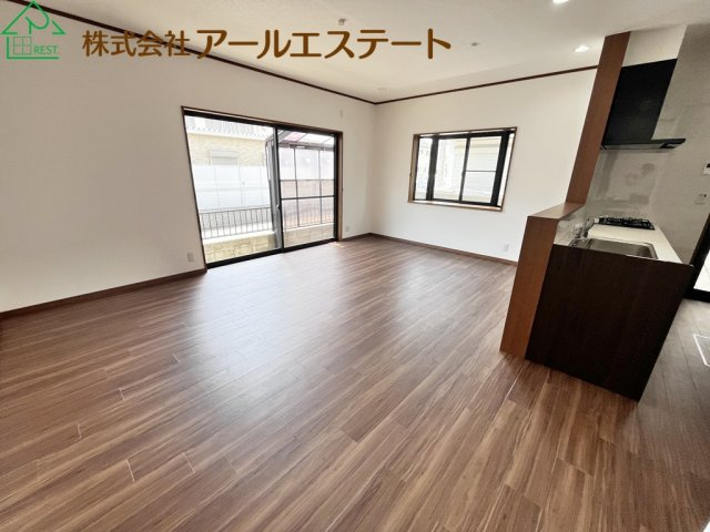 姫路市東山　　　中古戸建の居間・リビング