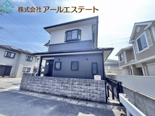 姫路市東山　　　中古戸建の前面道路含む現地写真
