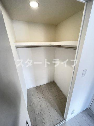 大阪市淀川区宮原１丁目の賃貸マンションの収納