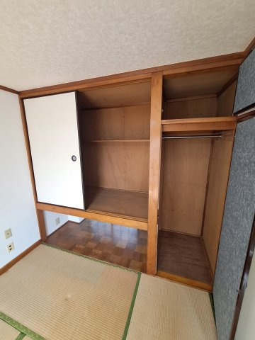 福島ハイツの収納