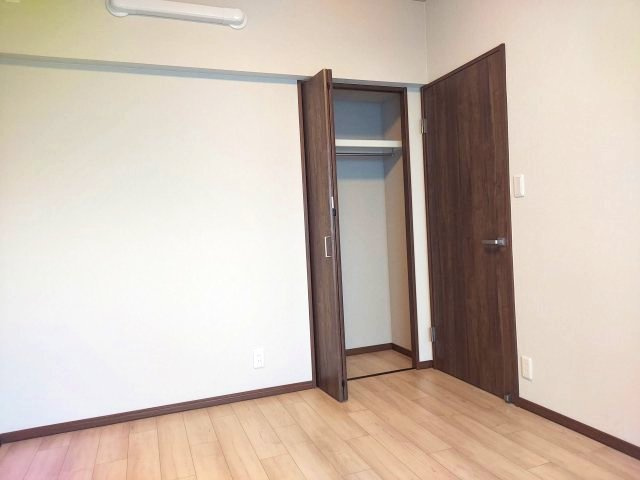 宝塚ガーデンハウスの洋室|洋室約5.8帖