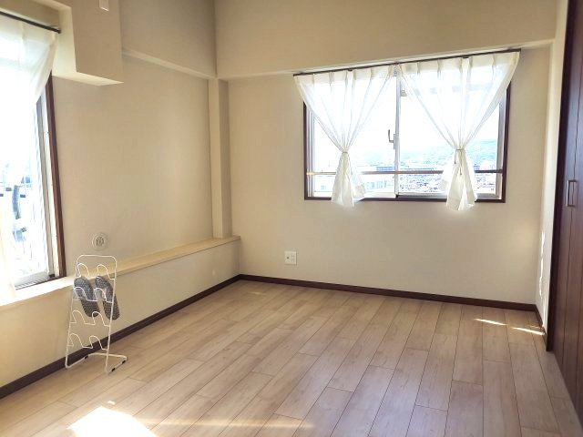 宝塚ガーデンハウスの洋室|洋室約5.9帖