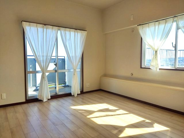 宝塚ガーデンハウスの洋室|洋室約9.5帖