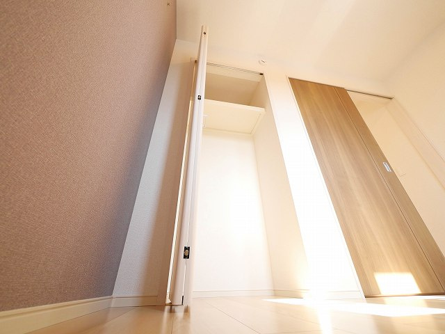 レジデンス　マドカの収納
