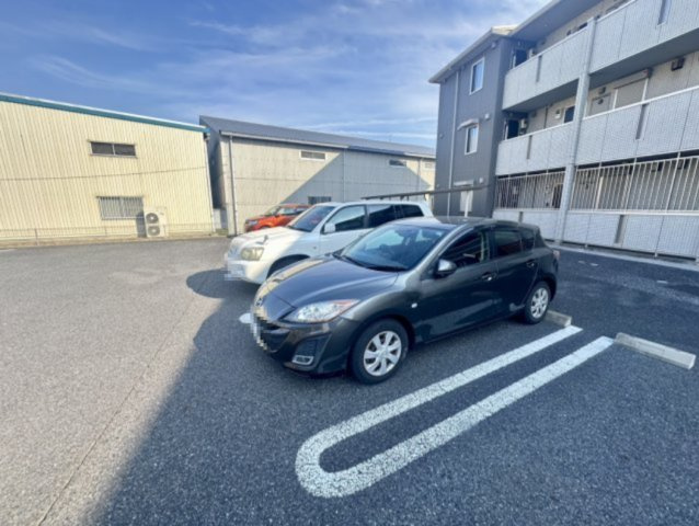 グラン コンフォートの駐車場
