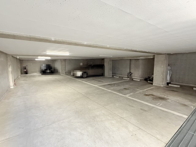 ベルロード六甲の駐車場