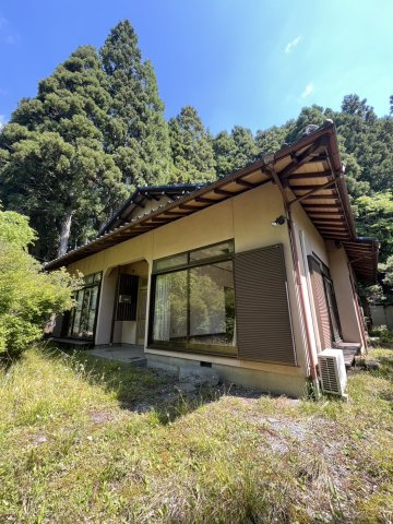 梅田3丁目川の見える平屋