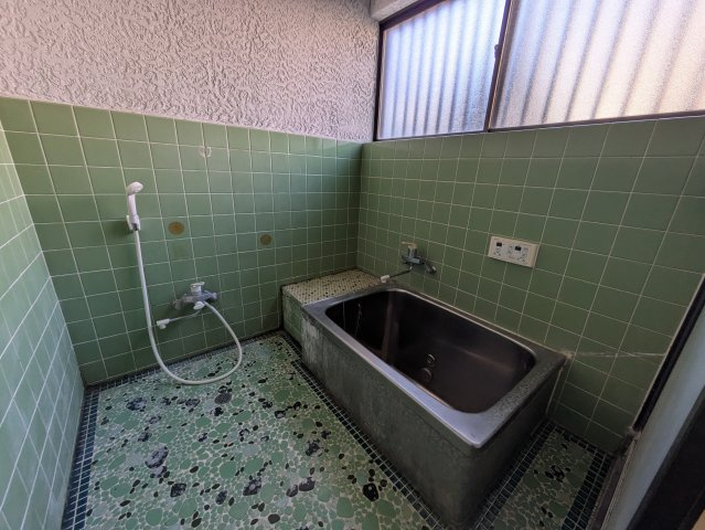 成田市大袋中古戸建の浴室|お風呂で日々の疲れを落としましょう