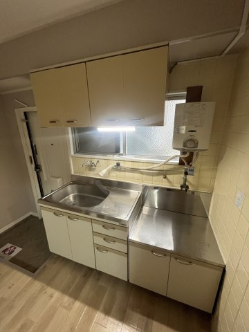 リアライズ上新庄豊新のキッチン|キッチン
