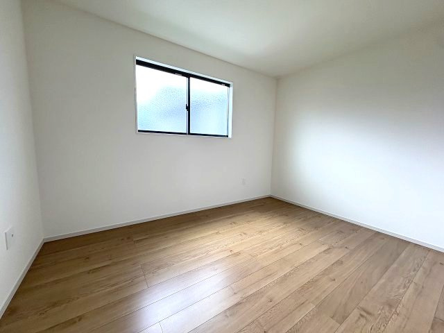 【子供部屋】 | 福岡市城南区東油山1丁目1期　1号棟（全2棟）【仲介手数料無料・0円】 | 施工例。施工例は完成時と異なる場合があります。