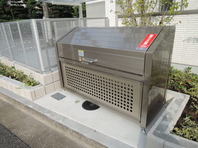 ＶＩＬＬＡ　ＢＬＡＮＫＡのその他共用部分|★敷地内ゴミストッカー★