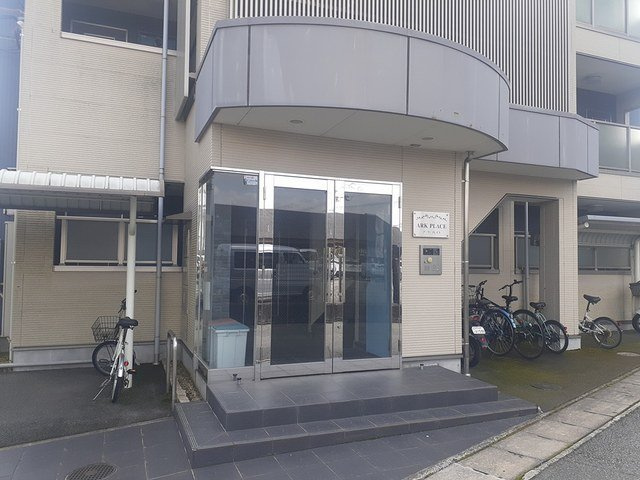 ＡＲＫ　ＰＬＡＣＥのエントランス