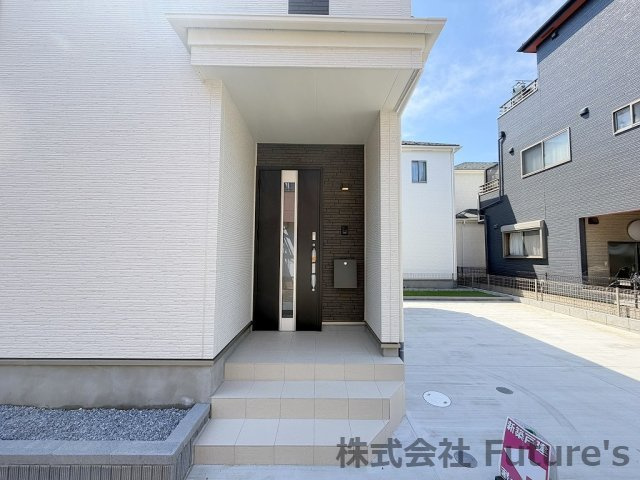 三郷市戸ケ崎5丁目　新築戸建　全10棟　A号棟のエントランス|玄関アプローチ