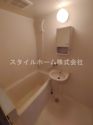 【浴室】 | タプロコート三本木 | イメージ写真です。