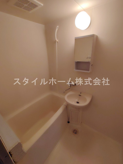 【浴室】 | タプロコート三本木 | イメージ写真です。