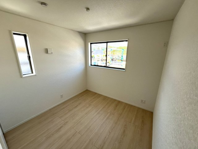 【洋室】 | 補助金対象！仲介手数料無料！華浦小学校に通える新築戸建　防府市新田　第８－１号棟　クレイドルガーデン　アーネストワン | スタンダードな洋室です