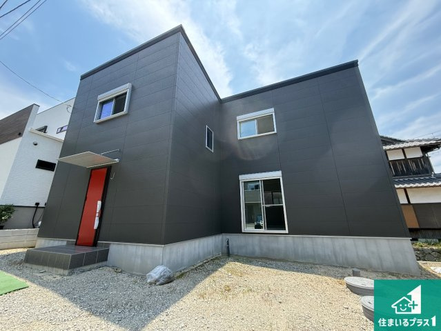 ◆泉南市信達大苗代　新築一戸建ての外観|安心の10年保証！外観を美しく保ち、雨水で汚れを落とします！気になることがありましたら、お気軽にお問い合わせください！