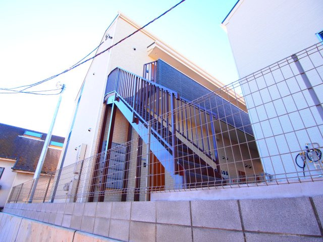 ベイルーム県立大学B