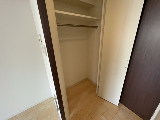 パークフラッツ江坂の収納|イメージとして同建物他部屋を表示しています