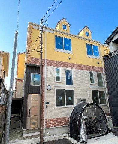 横浜市磯子区中浜町のアパートの外観