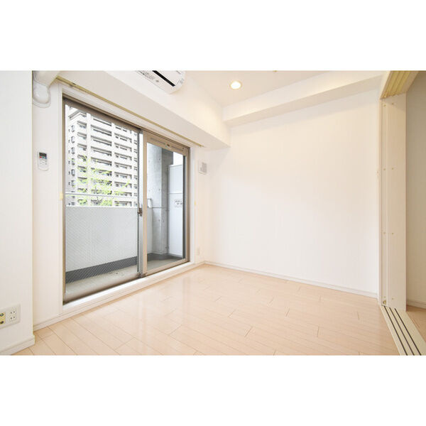 BRAVI南堀江(ブラービ南堀江)　の洋室