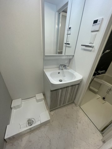 S-RESIDENCE新大阪Rishの洗面所|同マンション反転タイプを表示しています