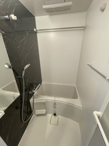 S-RESIDENCE新大阪Rishの浴室|同マンション反転タイプを表示しています同マンション反転タイプを表示しています