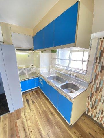 大阪市東淀川区西淡路５丁目の賃貸マンションのキッチン